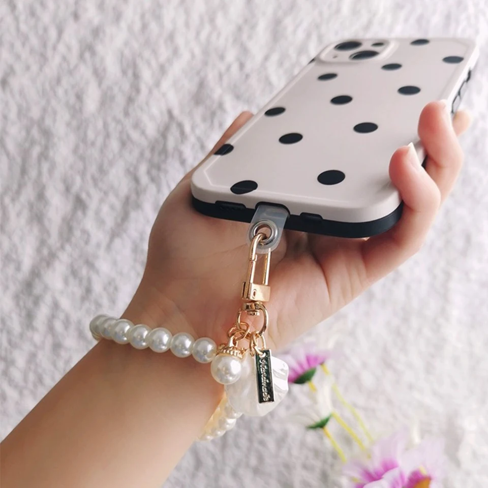 Elegant Pearl Keychain for Bags and Keys - Image 3