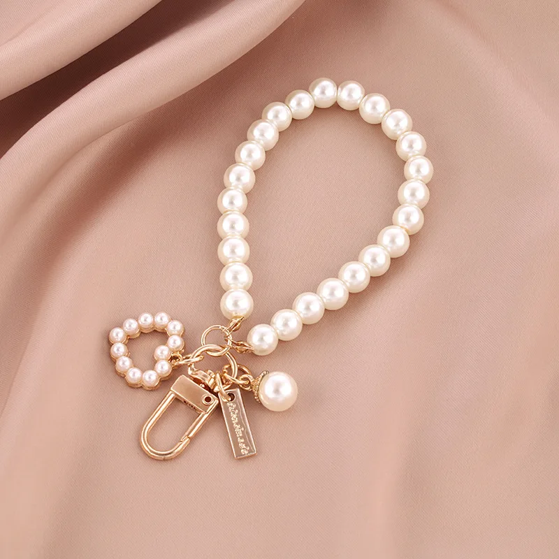 Elegant Pearl Keychain for Bags and Keys - Image 6